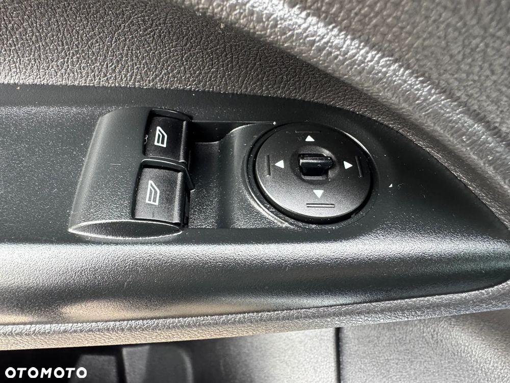 Ford Transit Connect - 14