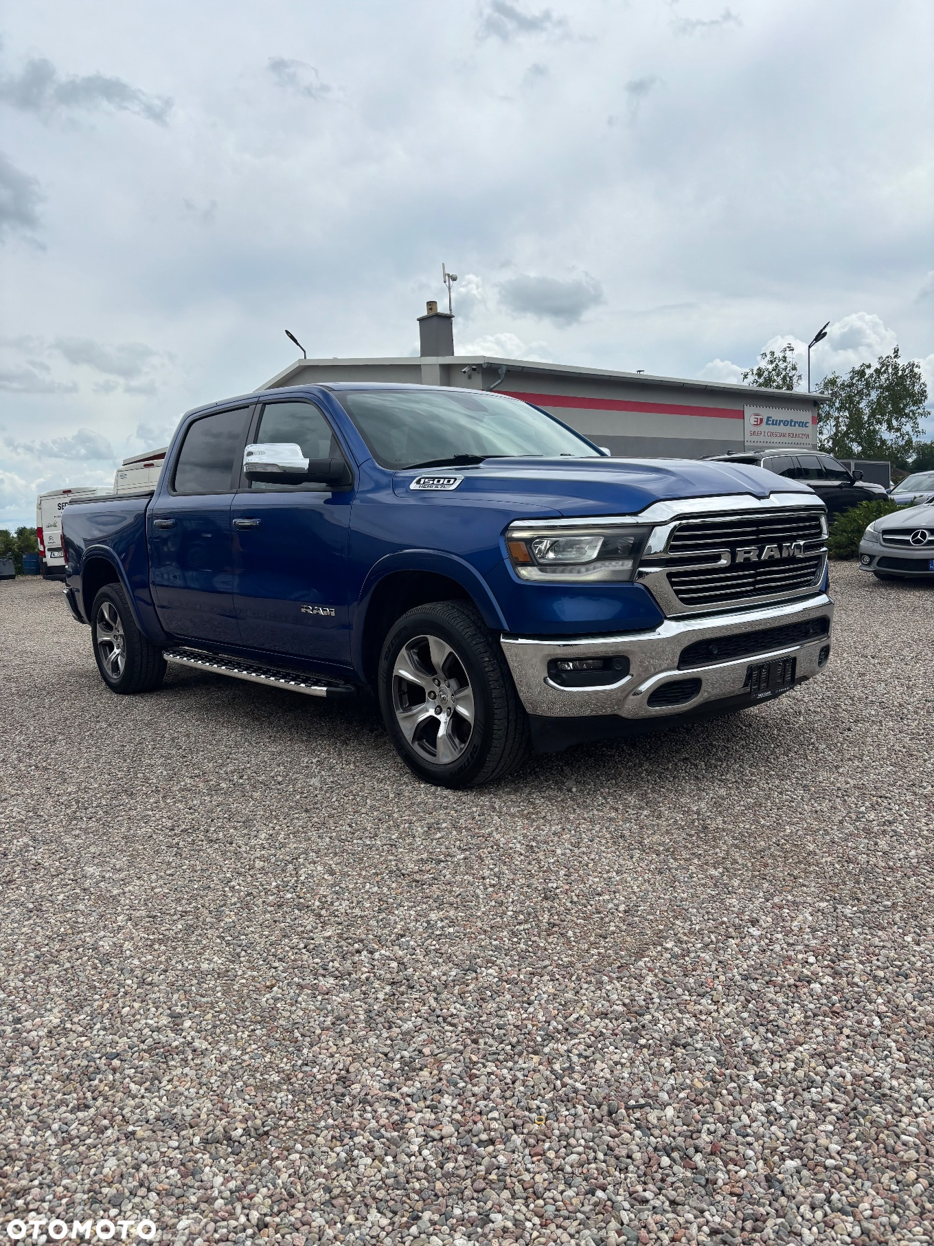 RAM 1500 Crew Cab Laramie - 10