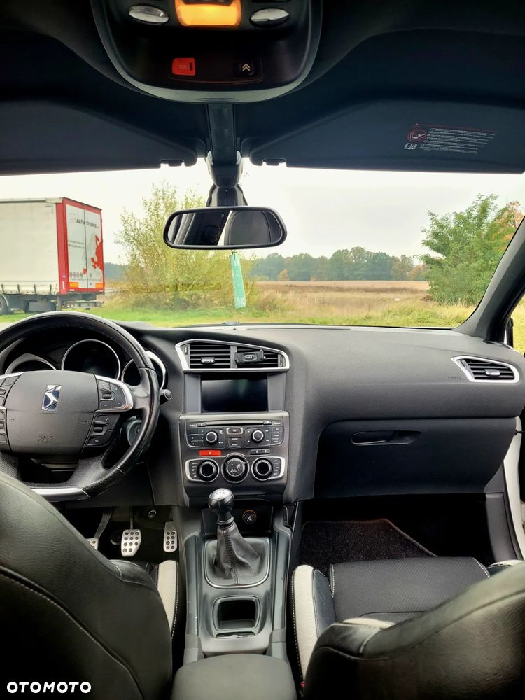 Citroën DS4 1.6 THP SportChic - 5