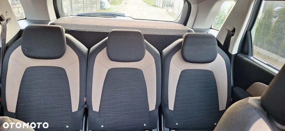 Citroën C4 Picasso e-HDi 115 Intensive - 16