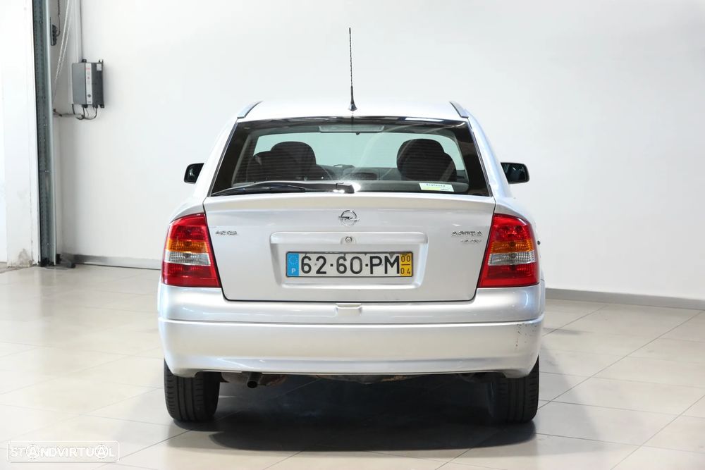 Opel Astra 1.4 Club - 4