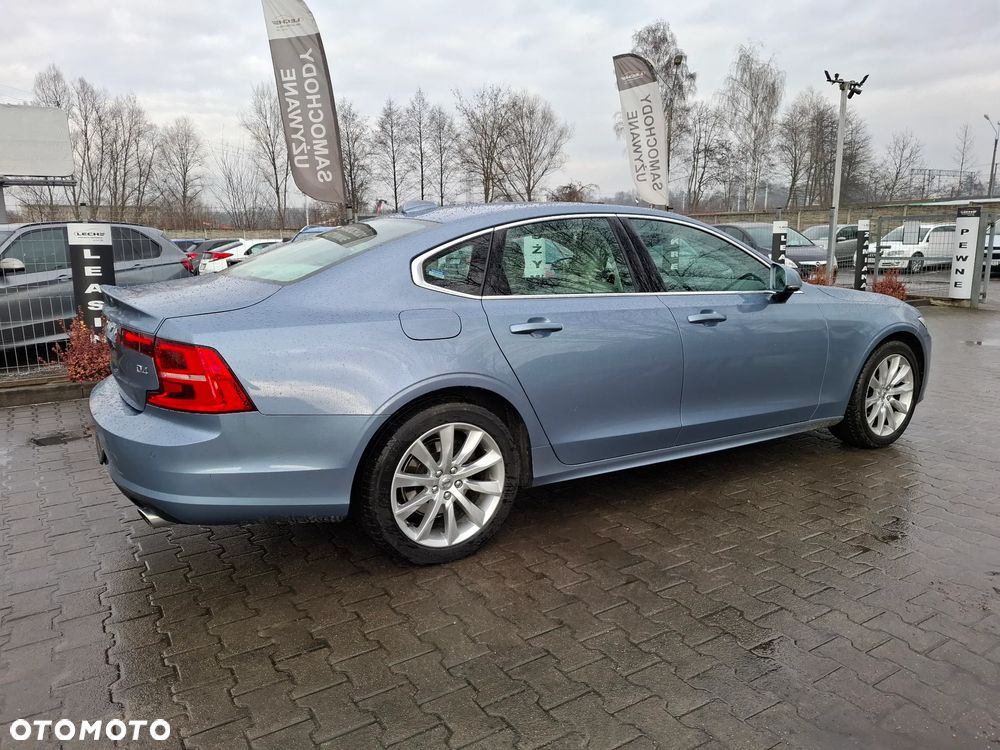 Volvo S90 - 32