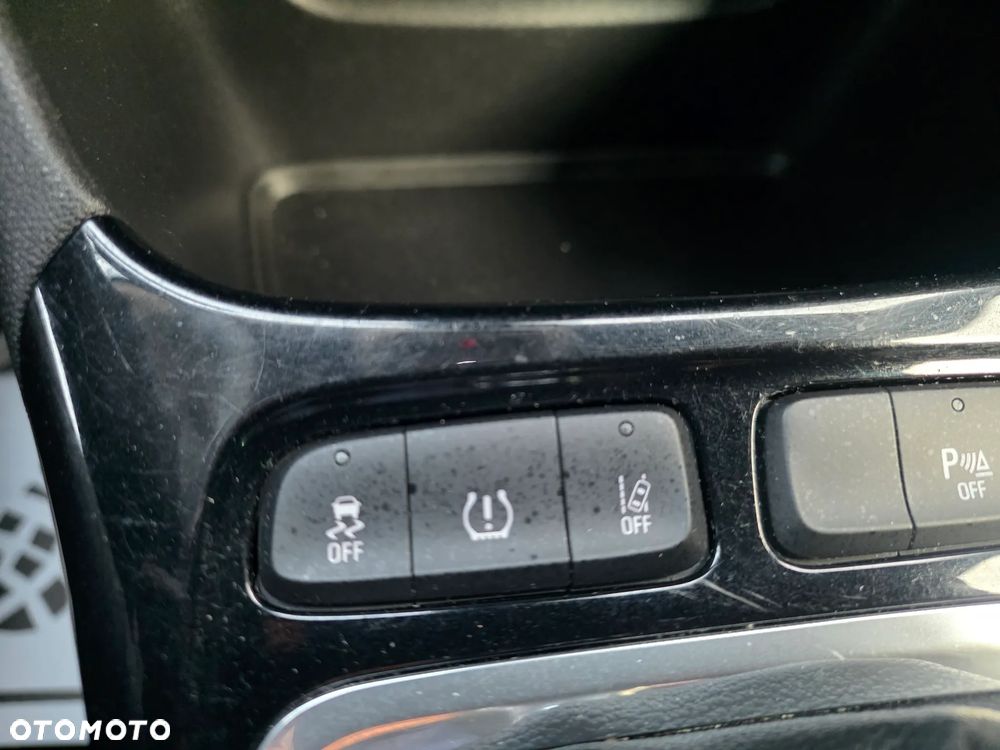 Opel Crossland X - 22