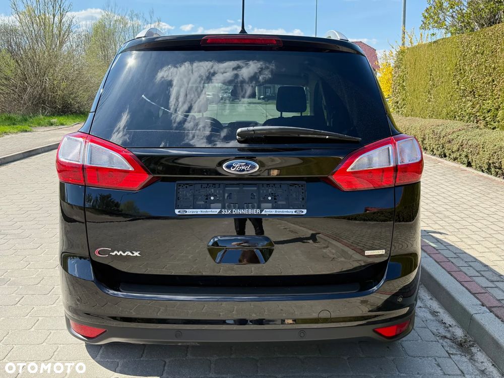Ford Grand C-MAX - 10