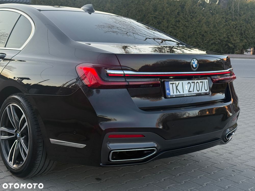 BMW Seria 7 730Ld xDrive mHEV - 13