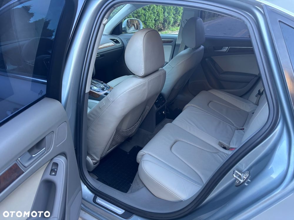 Audi A4 Limousine - 7