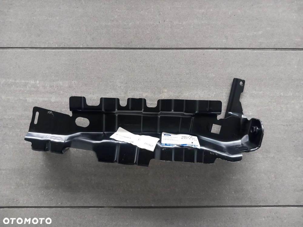 Wzmocnienie prawe przedniego błotnika Ford Focus 2014-2019 1867307 - 1
