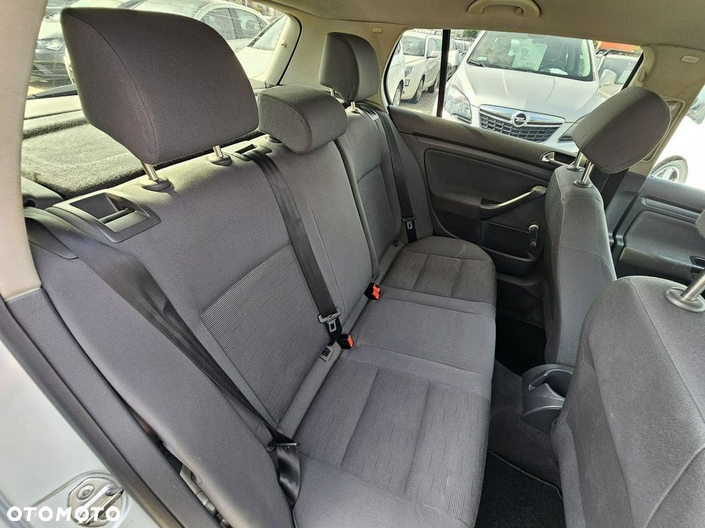 Volkswagen Golf 1.9 TDI DPF Edition - 12