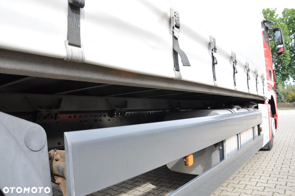 MAN TGX 18.430 XLX firana 7,40 - 9