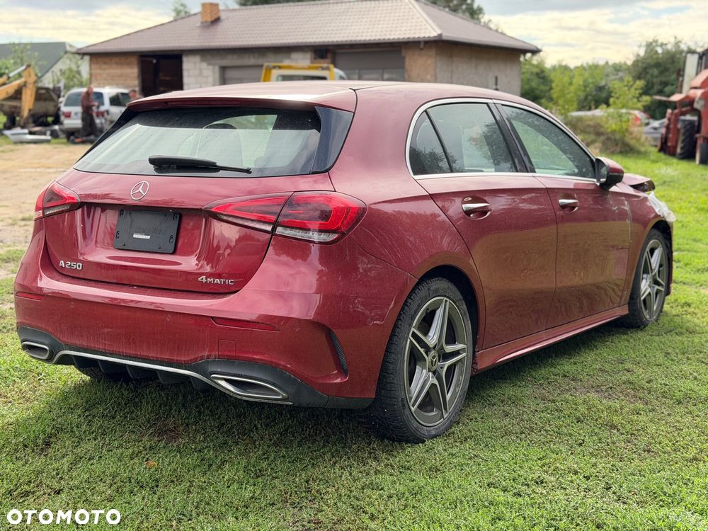 Mercedes-Benz Klasa A 250 4-Matic AMG Line 8G-DCT - 9