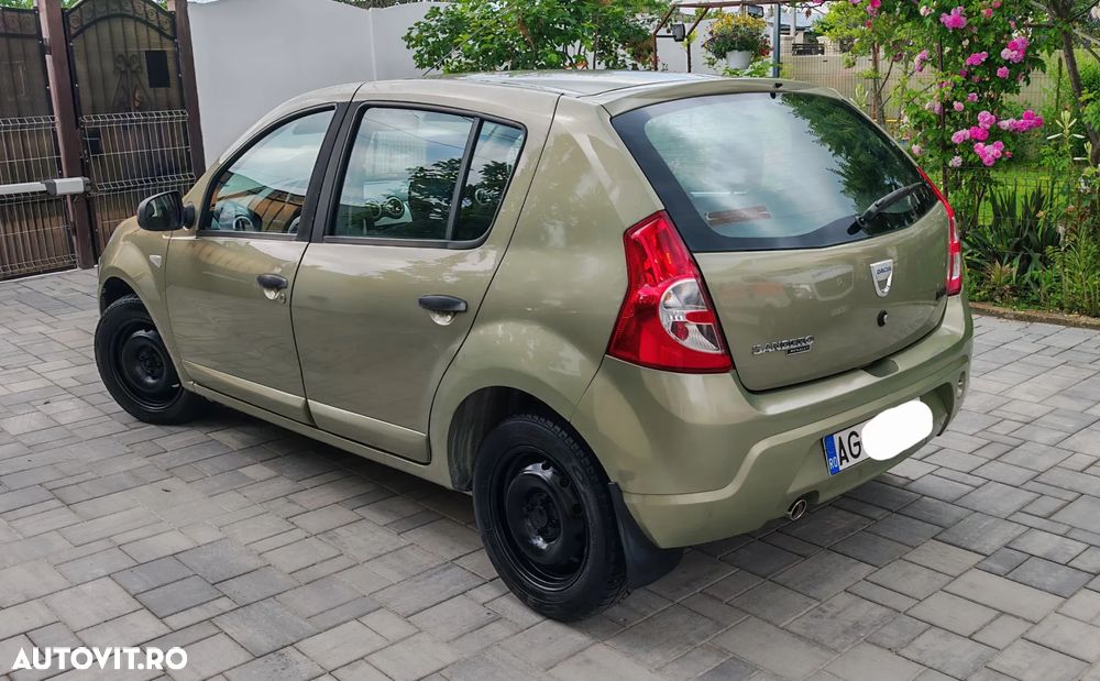 Dacia Sandero 1.6 MPI Laureate - 4