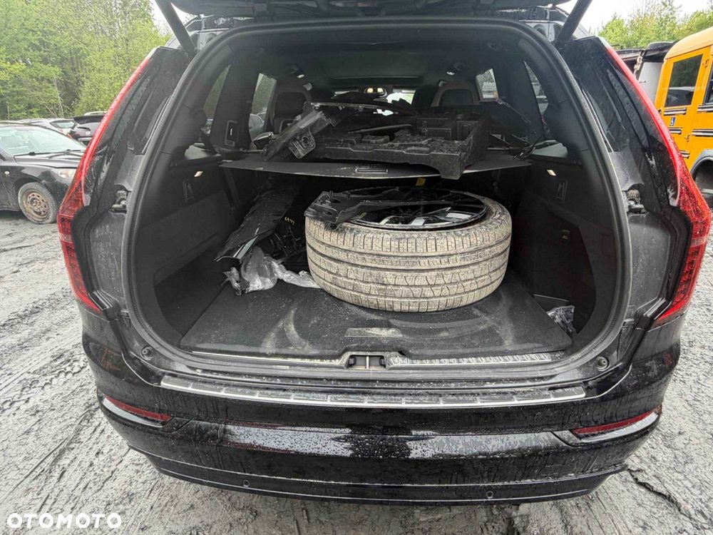 Volvo XC 90 - 23