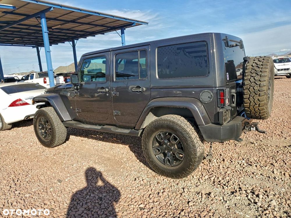 Jeep Wrangler Unlimited 3.6 Automatik Sahara - 3