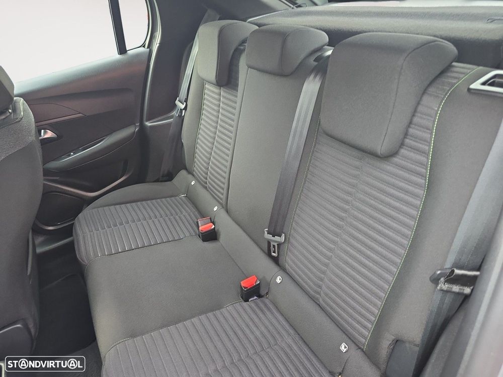 Peugeot 208 1.2 PureTech Active - 13