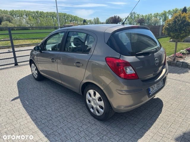 Opel Corsa - 4