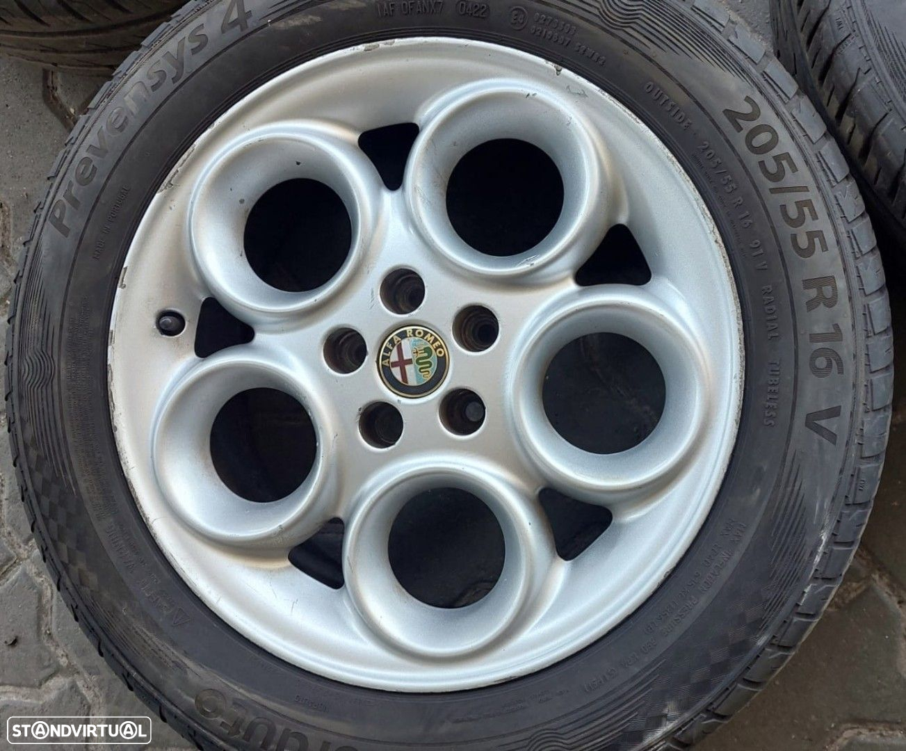 Jantes Alfa Romeo R16 com pneus 205/55 furação 4x98 - 5