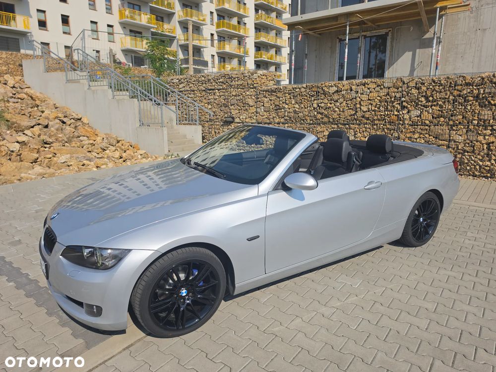 BMW Seria 3 320i - 12