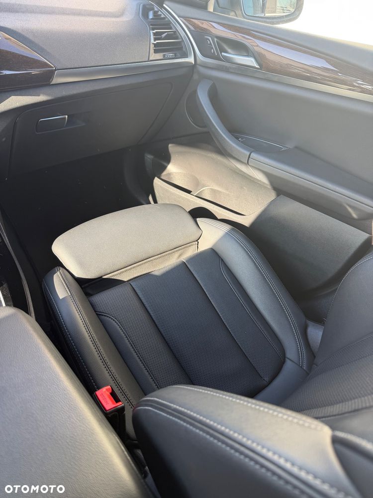 BMW X3 xDrive30i Advantage - 8