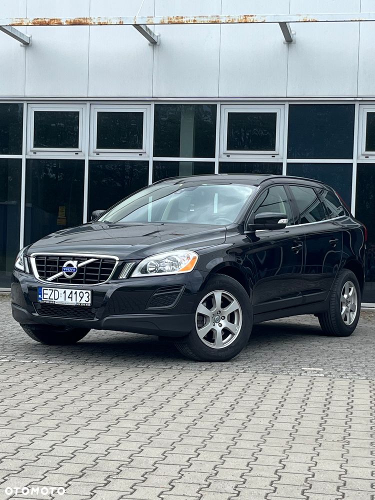 Volvo XC 60 D3 Momentum - 9