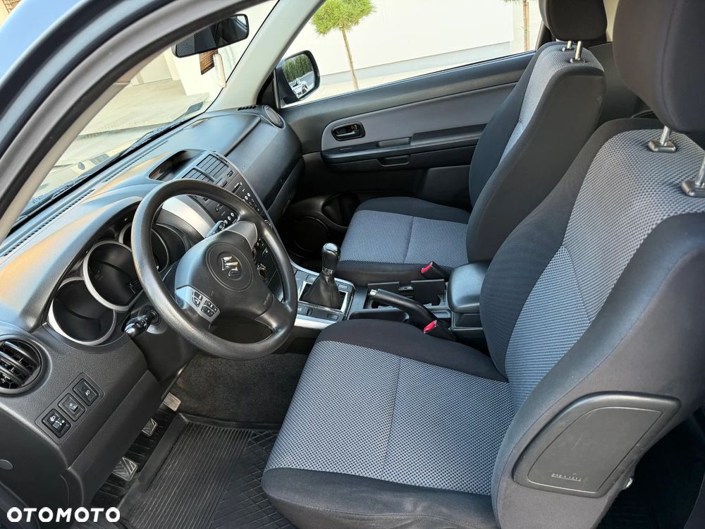 Suzuki Grand Vitara 1.9 DDiS - 3