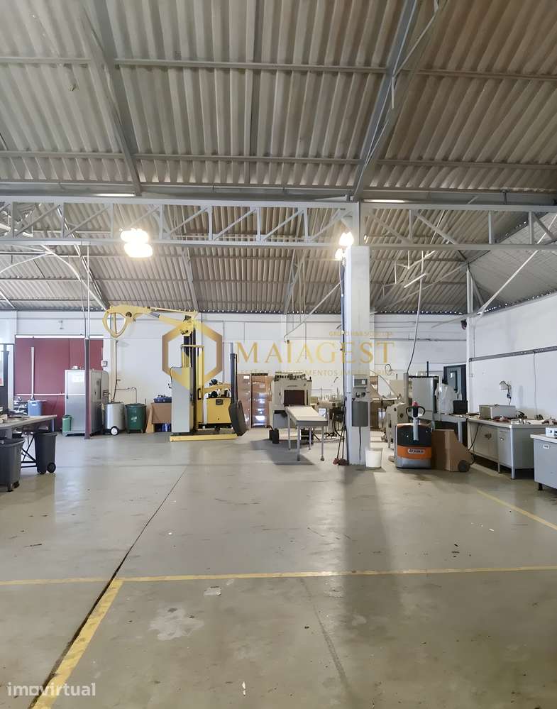 Armazém Industrial com 1.800 M² em excelente localização - Grande imagem: 4/7