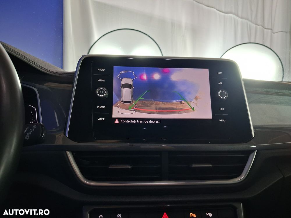 Volkswagen T-Roc 1.5 TSI DSG Style - 20