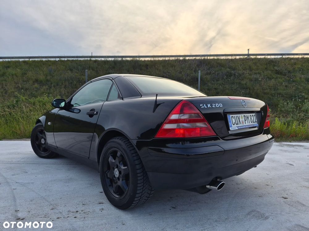 Mercedes-Benz SLK 200 - 7