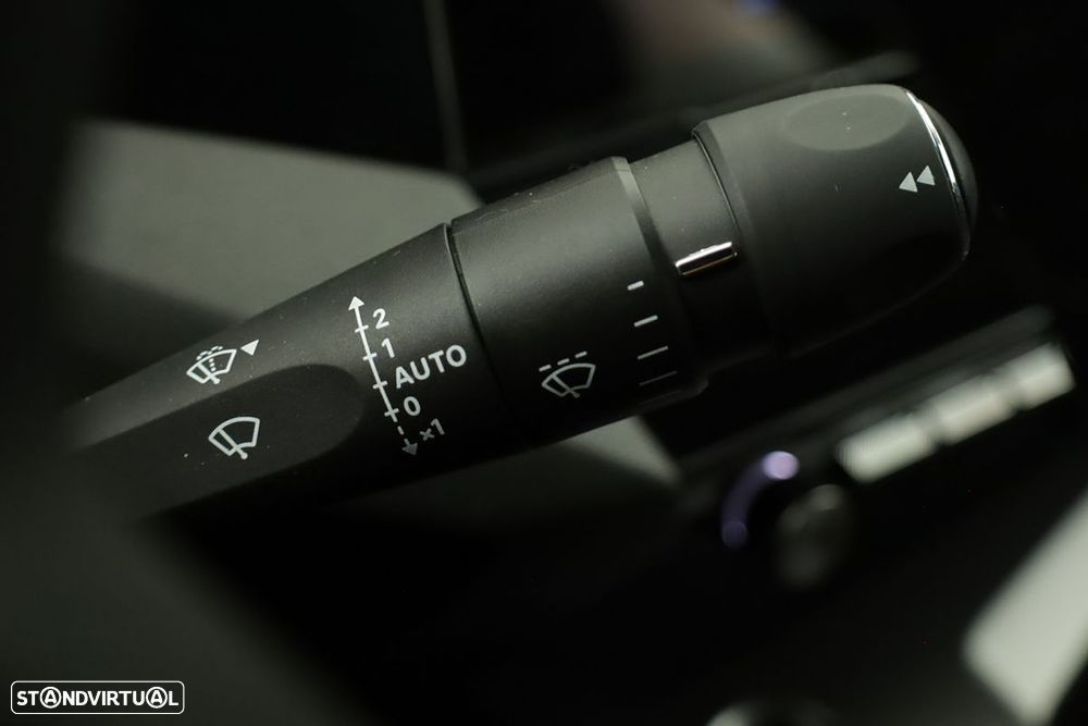 Peugeot 408 1.2 PureTech Allure EAT8 - 18