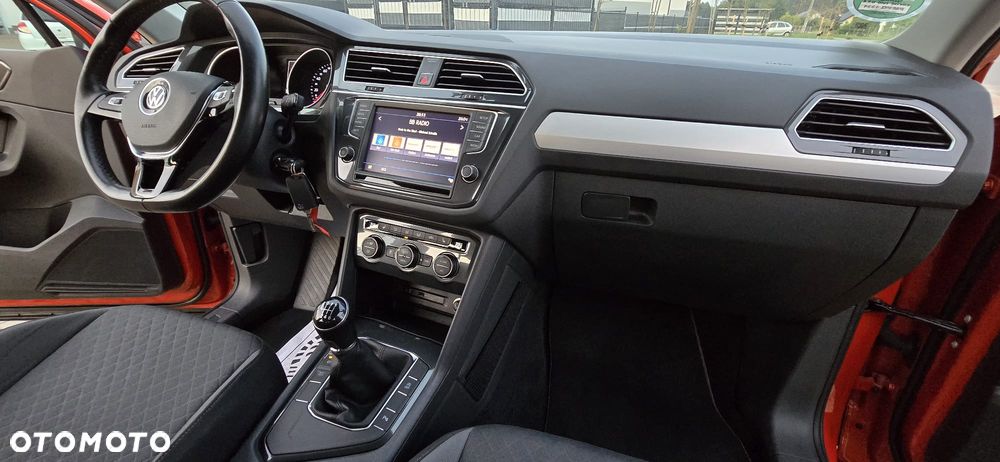 Volkswagen Tiguan 2.0 TDI BMT SCR Comfortline - 22