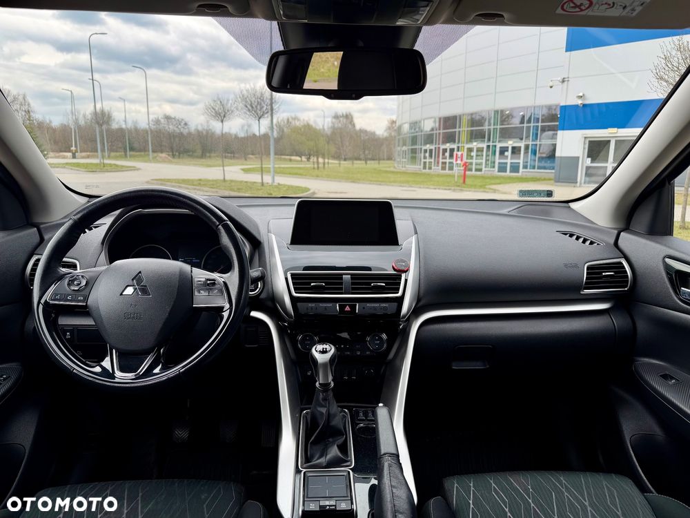 Mitsubishi Eclipse Cross 1.5 T Inform - 9