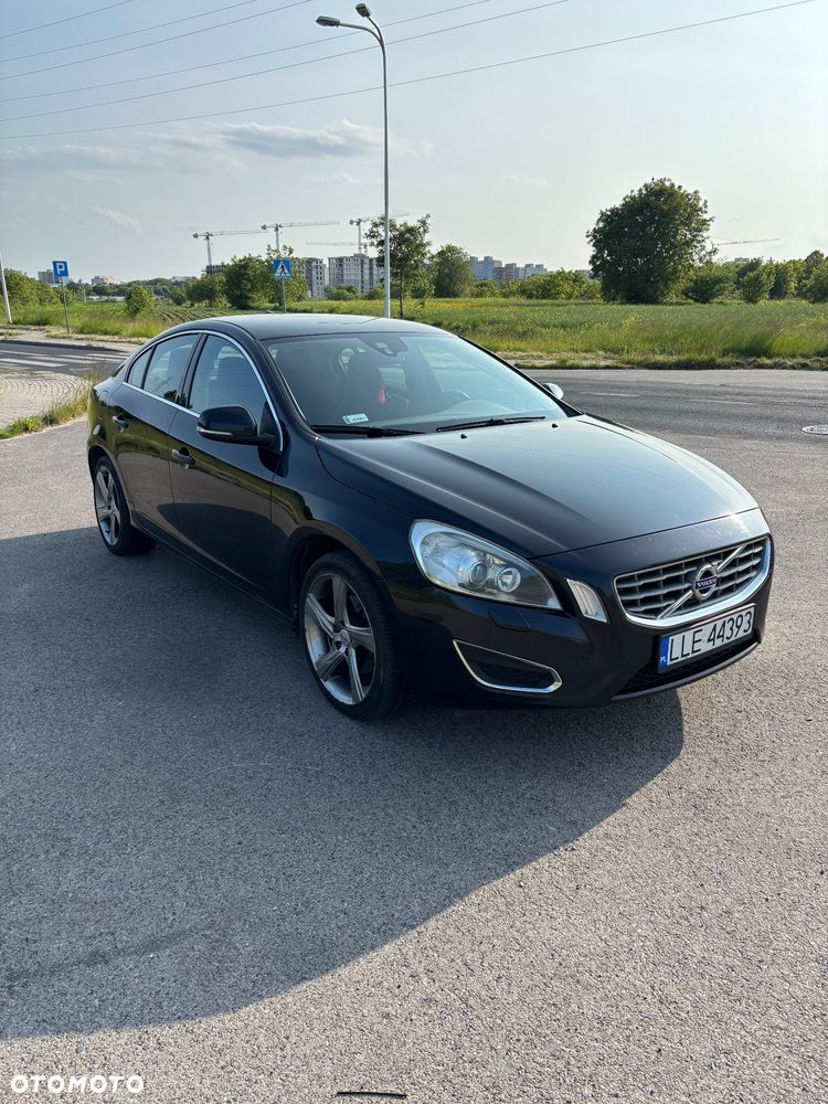 Volvo S60 T5 Powershift - 1
