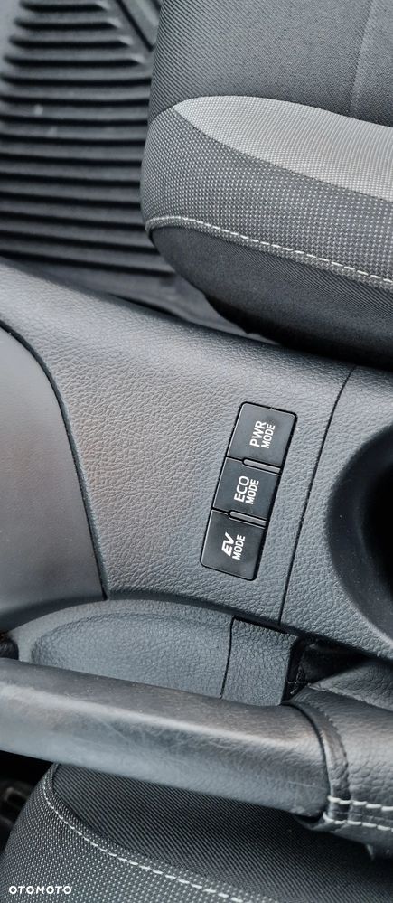 Toyota Auris Hybrid 135 Premium - 10