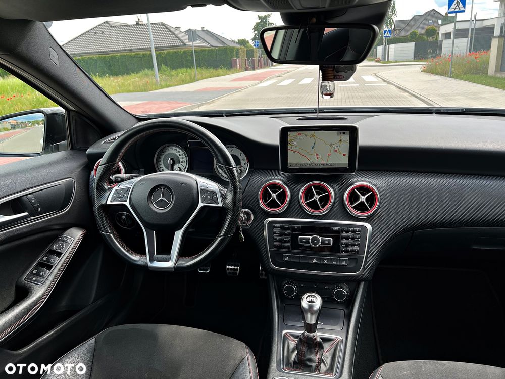 Mercedes-Benz Klasa A 180 d AMG Line - 17