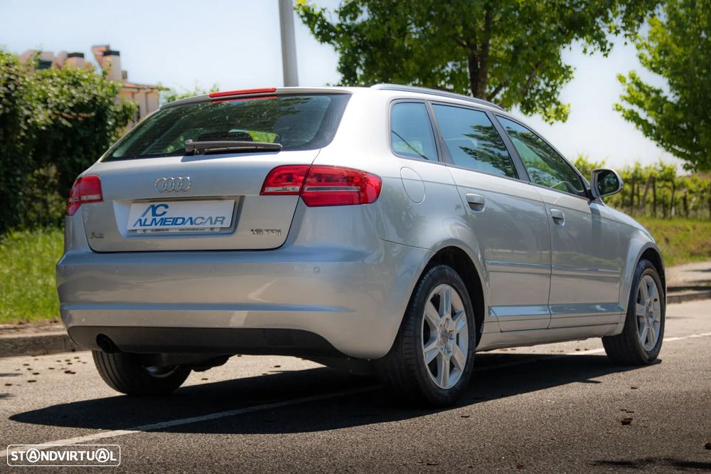 Audi A3 Sportback 1.6 TDI Attraction - 27