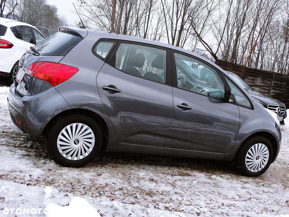 Kia Venga 1.4 CRDi 90 Business Line - 9