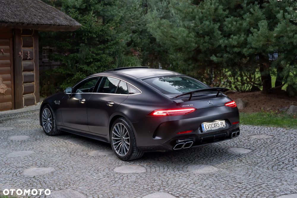 Mercedes-Benz AMG GT 63 4Matic Speedshift MCT 9G - 12
