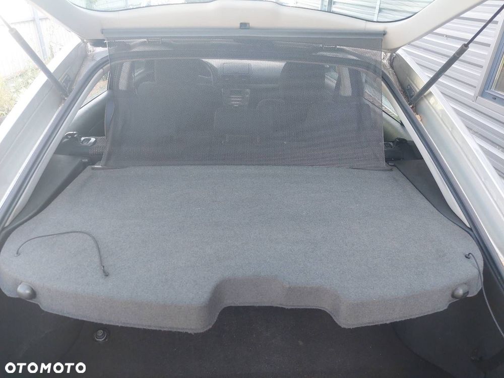 PÓŁKA BAGAŻNIKA ROLETA ROLETKA TOYOTA AVENSIS T25 HB 5D - 2