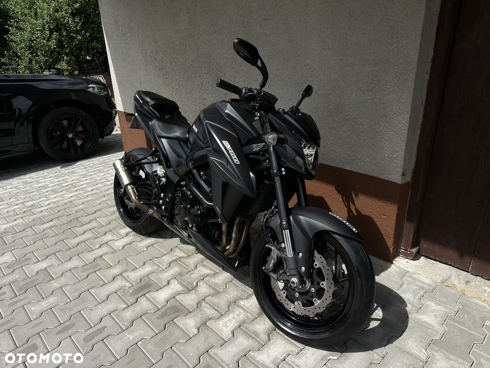 Suzuki GSX - 25