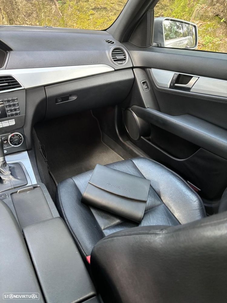 Mercedes-Benz C 250 - 26