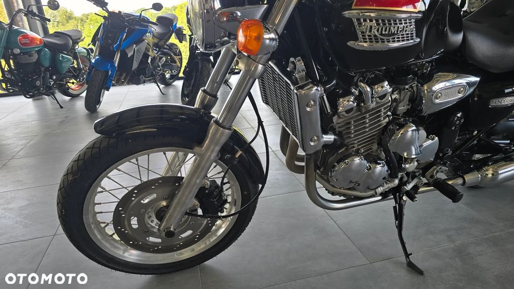 Triumph Thunderbird - 5