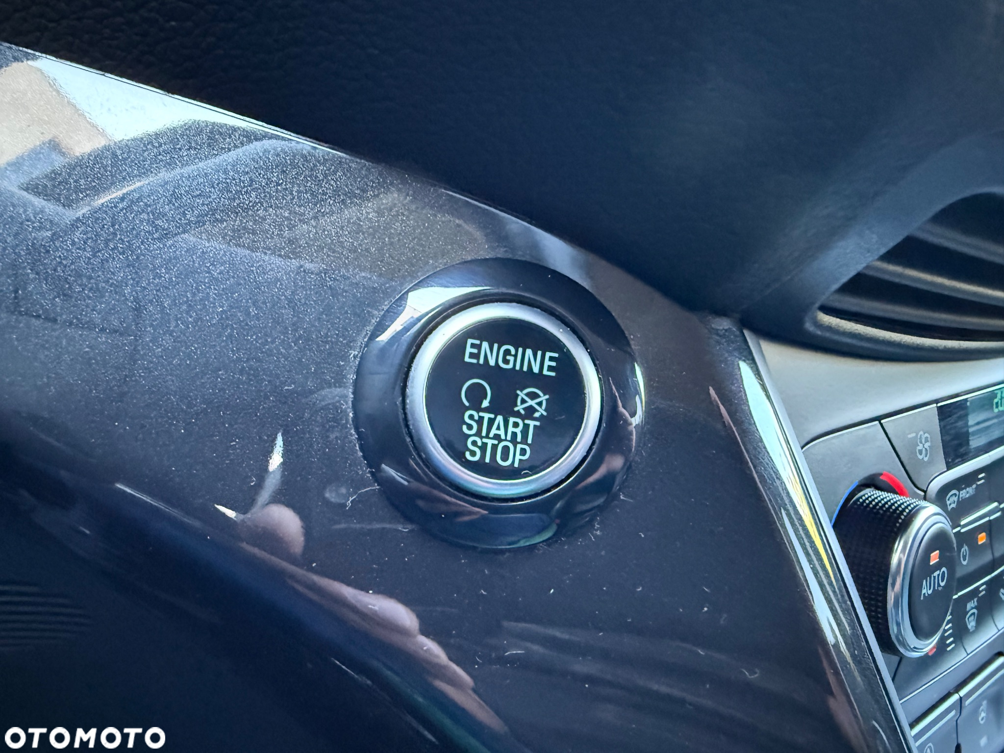 Ford Kuga 1.5 EcoBoost 2x4 Titanium - 27