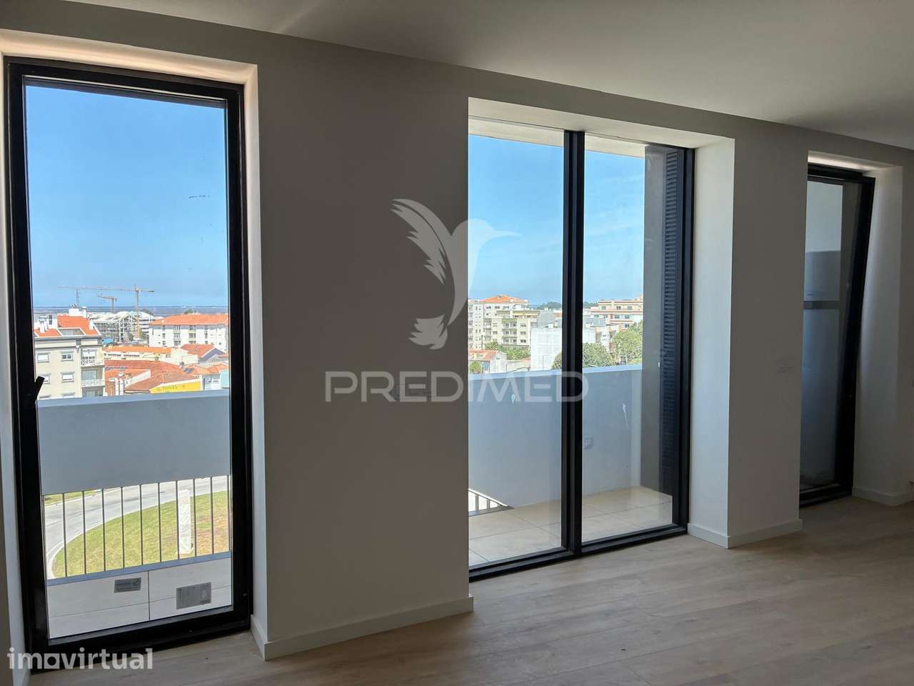 Oportunidade para Investidores | T2 Arrendado | Esgueira, Aveiro - Grande imagem: 2/4