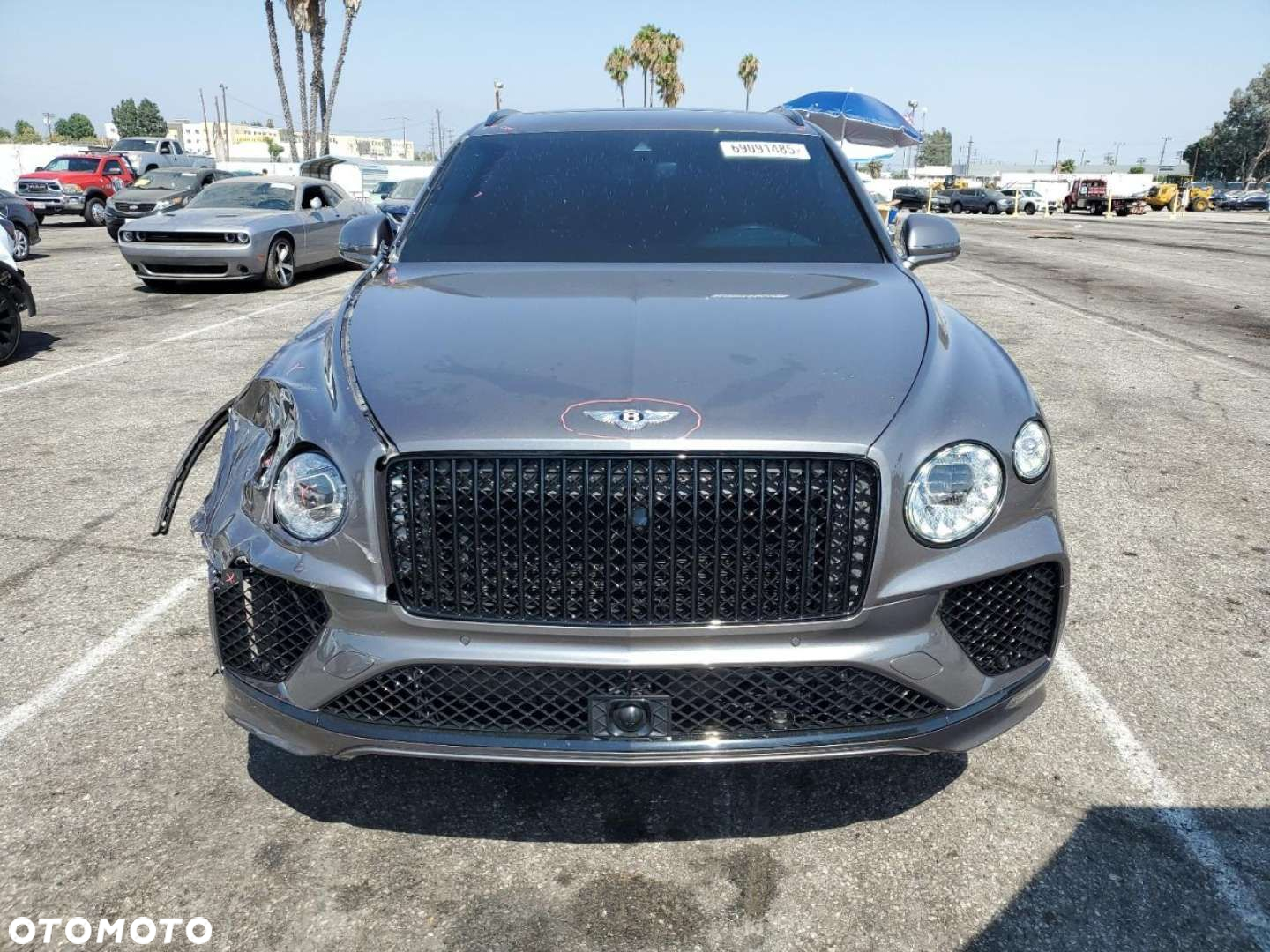 Bentley Bentayga - 8