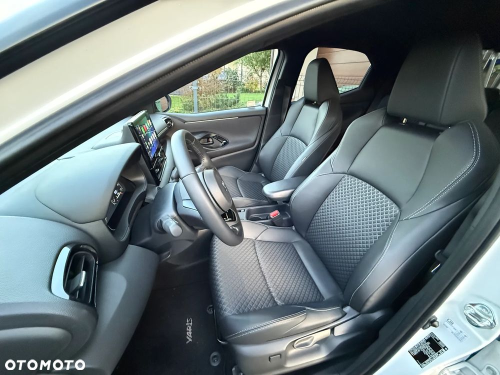 Toyota Yaris Hybrid 1.5 Executive - 25