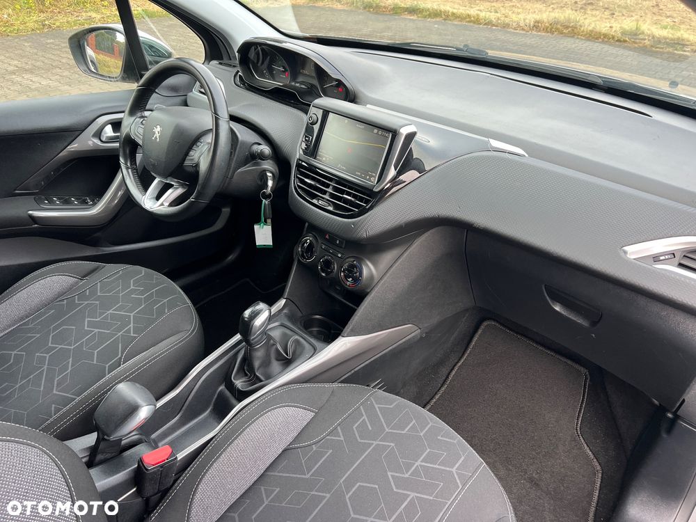 Peugeot 2008 PureTech 82 Style - 25