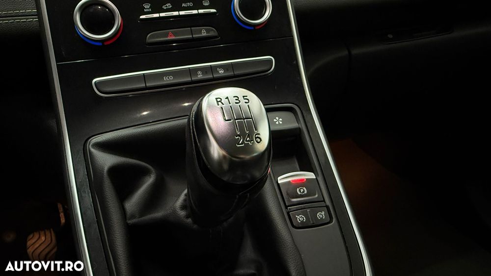 Renault Grand Scenic - 24