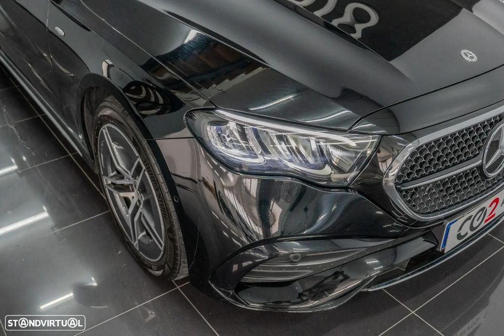 Mercedes-Benz E 300 e - 4