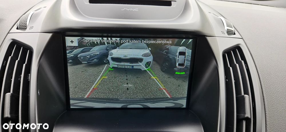 Ford Kuga 2.0 TDCi 2x4 Titanium - 20