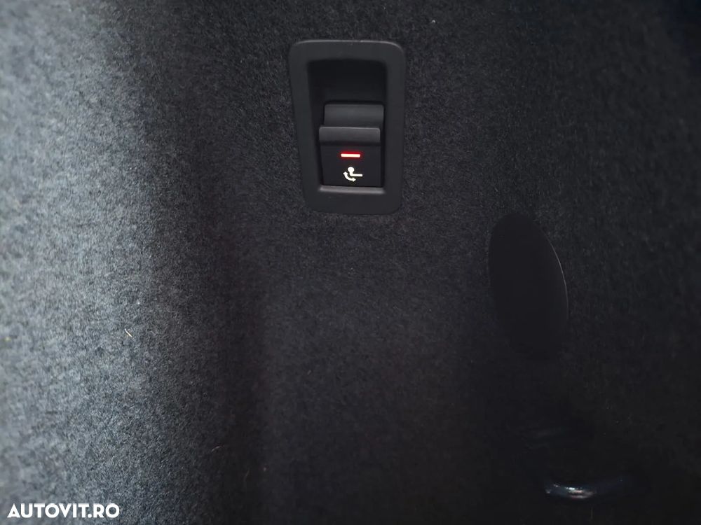 Audi Q3 2.0 TDI S tronic - 27