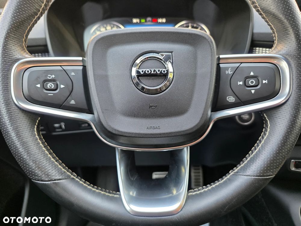 Volvo XC 40 T5 AWD R-Design - 21